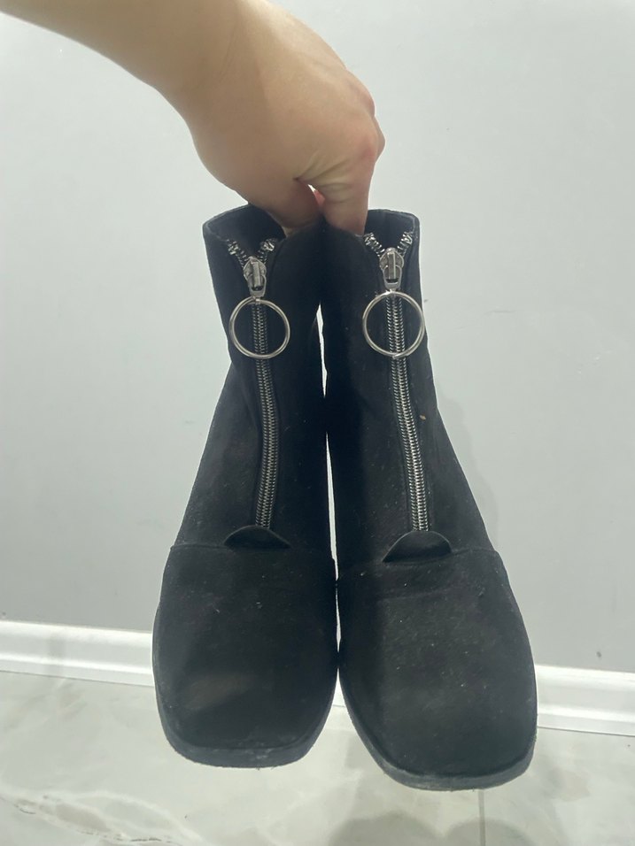 Siyah Süet Tokalı Blok Topuklu Kadın Bot - Görsel 2