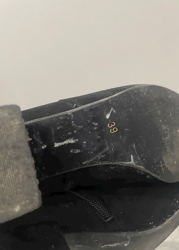 Nakışlı Siyah Süet Tokalı Kadın Bot - Görsel 9