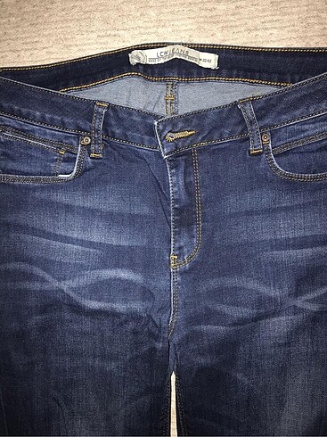 32 Beden LCW koyu mavi jean