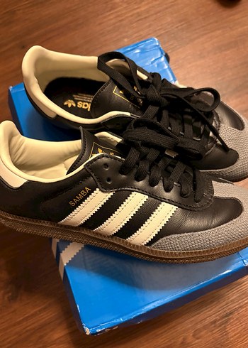 Adidas 37