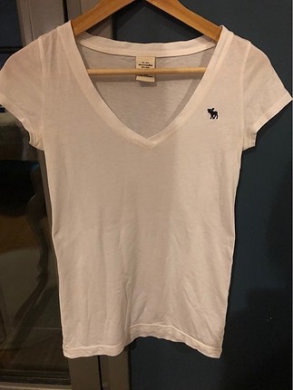 Beyaz V yaka T-Shirt