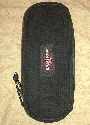 eastpak kalem kutu