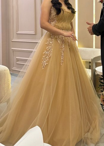 Uzun Strappy Transparan Altın Nişan Elbisesi - Görsel 2