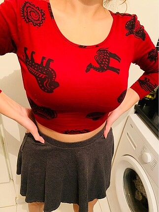 Desenli crop bluz