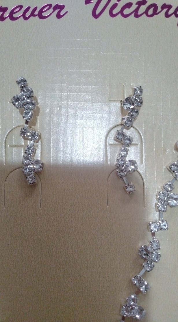 Beyaz İşlemeli Kadın Takı Seti - Görsel 2