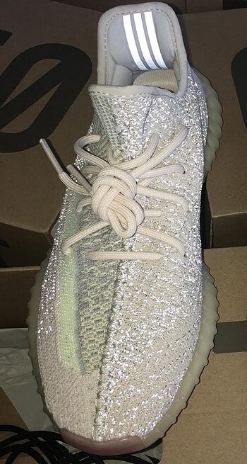 38 Beden Adidas Yeezy 350