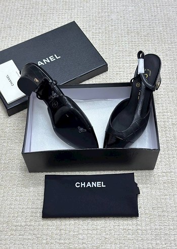 Chanel Chanel Siyah Tokalı Stiletto Kadın Klasik Ayakkabı
