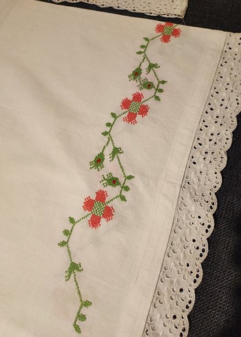 Nakışlı Beyaz Yastık Kılıfı Seti - Görsel 3