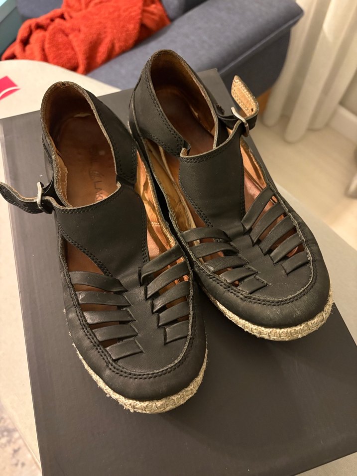 Deri Tokalı Siyah Kadın sandalet - Görsel 4