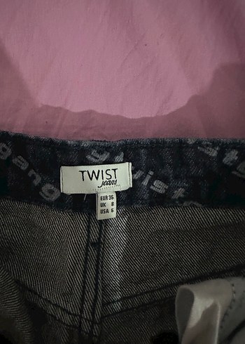 Twist Siyah Baskılı Mini Kot Şort - Görsel 4