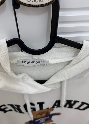 Beyaz Kapüşonlu Oversize Sweatshirt - Görsel 2