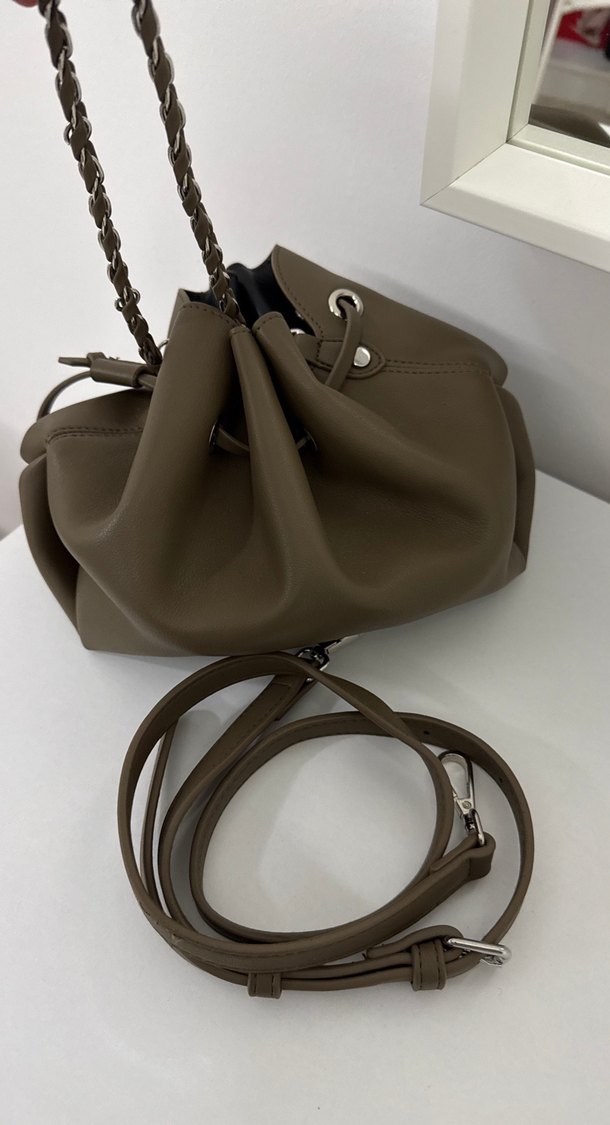 Zincir Detaylı Bej Deri Kadın Çanta - Görsel 2