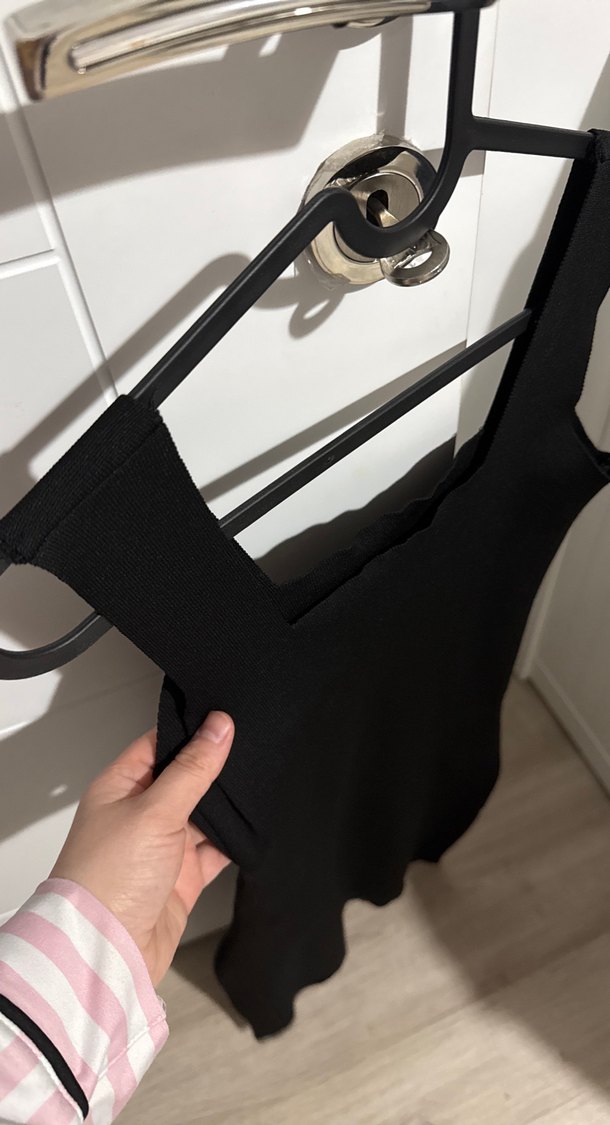 Siyah Elbise - Görsel 2