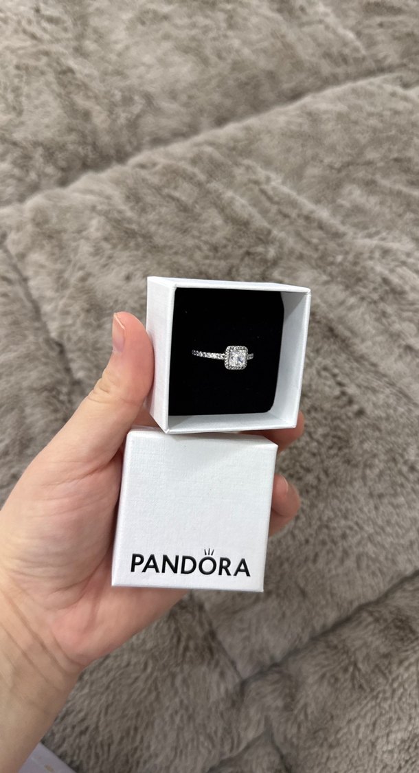 Pandora Beyaz Taşlı Kadın Yüzük - Görsel 2