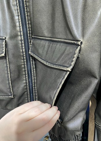 Gevşek Kesim Haki Deri Ceket - Görsel 2