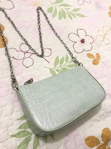 Bershka Mint Yeşili Çanta