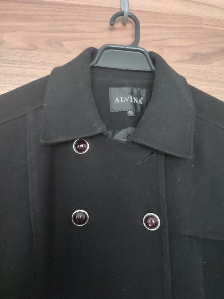 Çift Düğmeli Siyah Kaban - Görsel 2