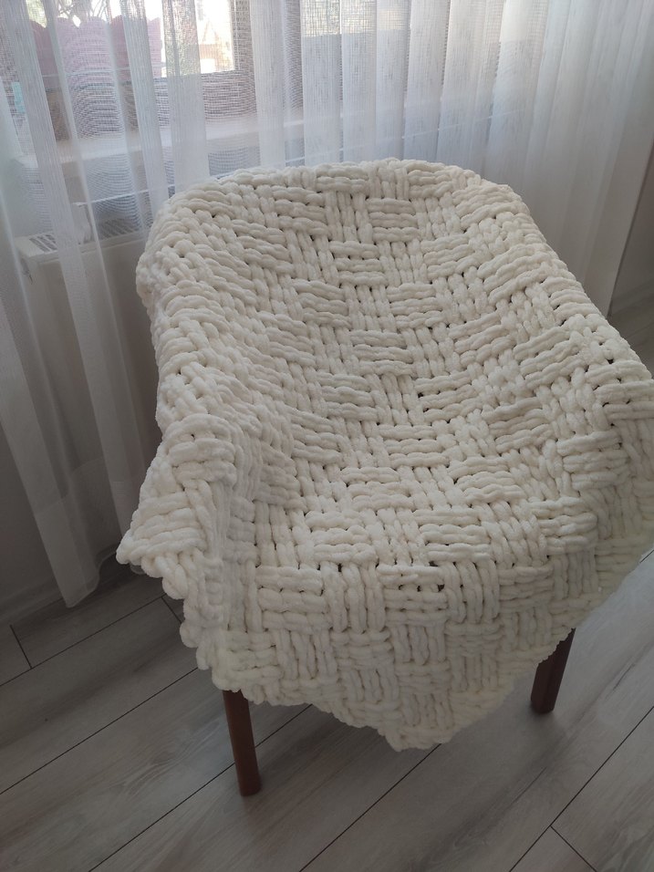 Beyaz Örgü Bebek Battaniyesi - Görsel 4