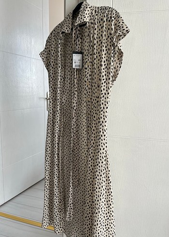 Yılan Desenli V Yakalı Uzun Elbise - Görsel 4