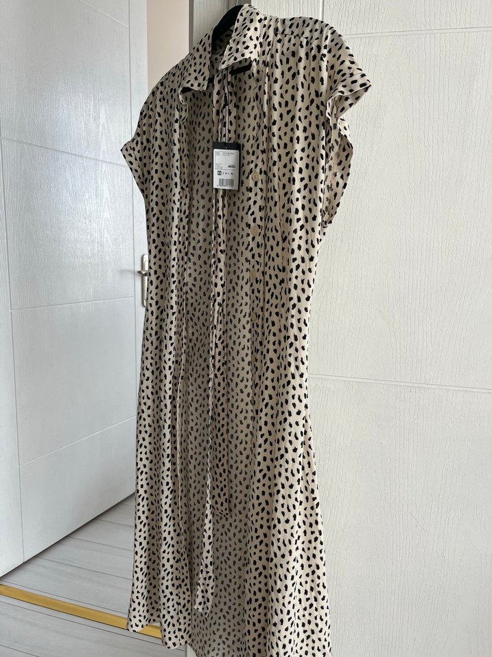 Yılan Desenli V Yakalı Uzun Elbise - Görsel 4