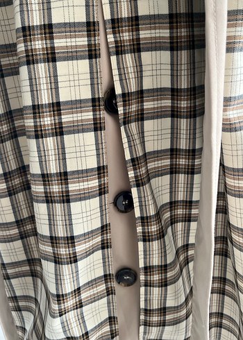 Bershka Bej Uzun Düğmeli Trençkot - Görsel 4