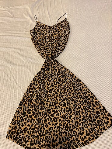 Leopar desenli elbise