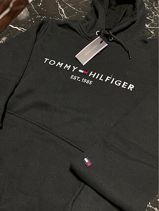 Tommy Hilfiger M tommy