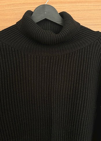 Kadın Siyah Boğazlı Salaş Triko Kazak - Görsel 2