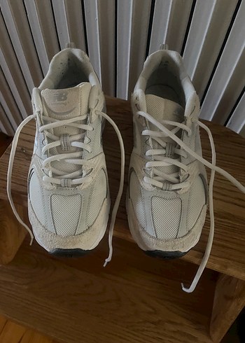 39,5 Beden NEW BALANCE 530 SPOR AYAKKABI