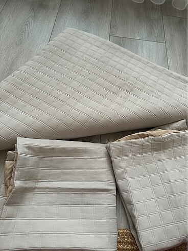 Linens Yatak örtüsü