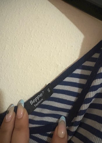 s Beden mavi Renk V Yaka Çizgili Uzun Kadın Elbise