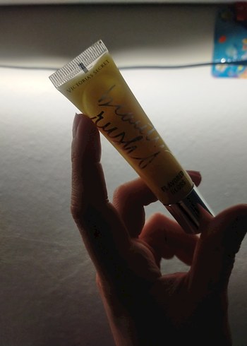 Victoria's secret Parlak Sarı Dudak Parlatıcısı - Görsel 3