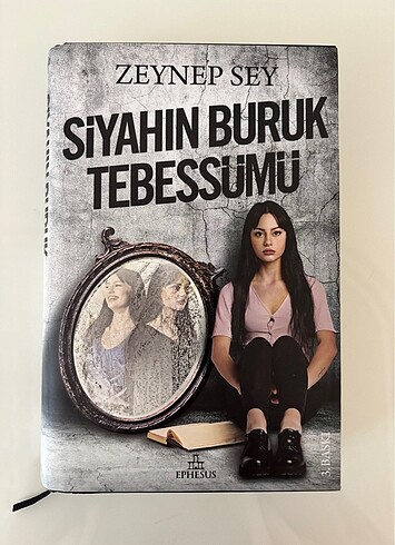 Siyahın Buruk Tebessümü