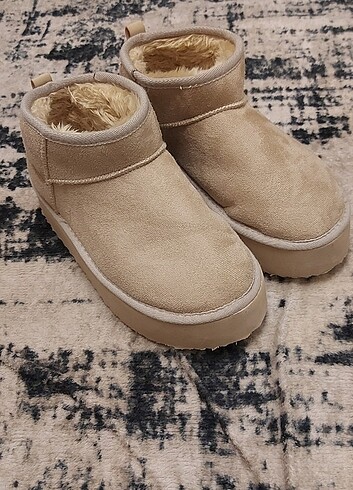 39 Beden ten rengi Renk Platform ugg