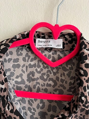 m Beden bershka tül gömlek