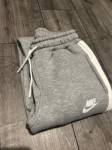 m Beden nike eşofman altı