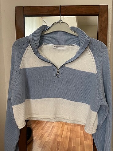 stradivarius crop fermuarlı kazak