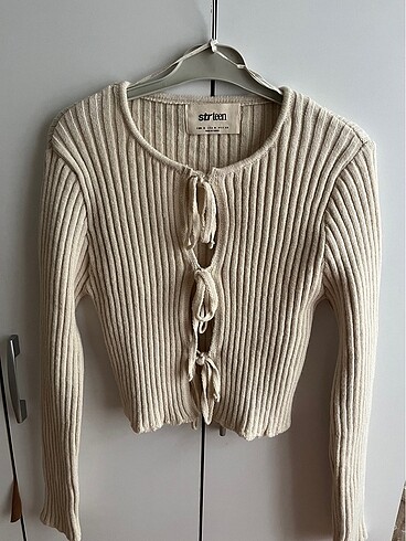 stradivarius bağcıklı bluz