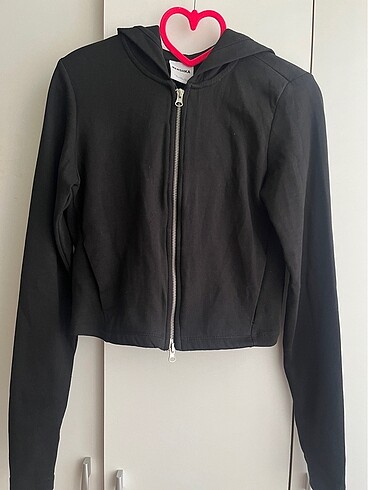 bershka parmak detaylı kapüşonlu sweat