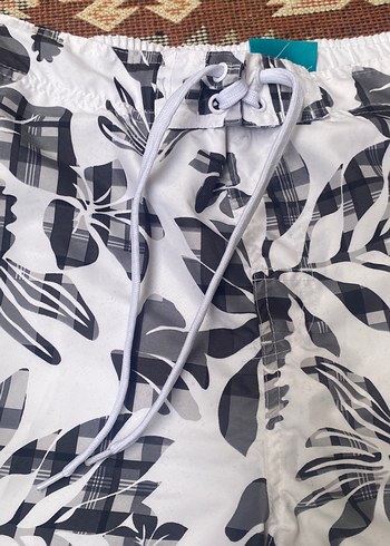 Bohem Tarzı Düğmeli Erkek Mayo Şortu - Görsel 2