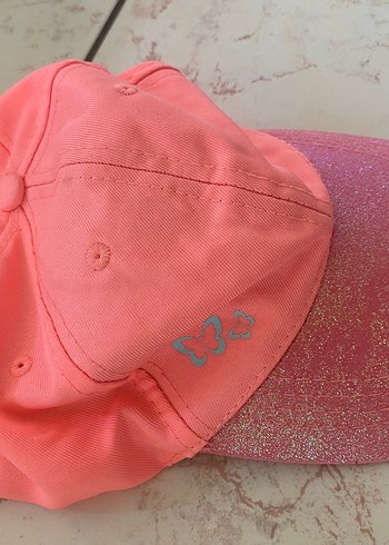 Pembe Çocuk Düğmeli Nakışlı Şapka