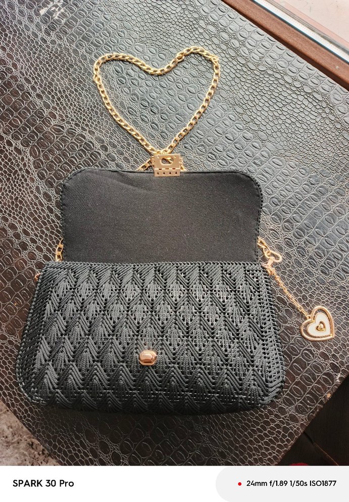 Zincir Detaylı Siyah Örgü Kadın Çanta - Görsel 3