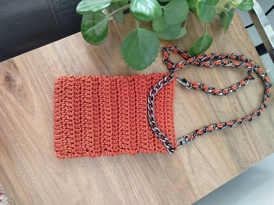 Pembe Örgü Zincir Detaylı Kadın Çapraz telefon Çanta - Görsel 3