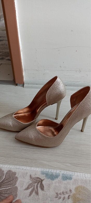 39 Beden altın Renk Stiletto