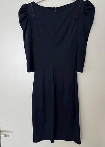 Zincir Detaylı Siyah Uzun V Yakalı Kadın Elbise - Görsel 5