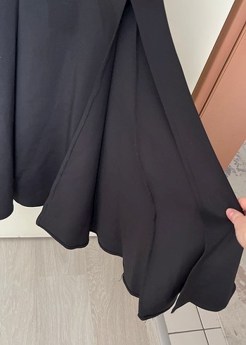 Siyah Nakışlı V Yakalı Uzun Abiye Elbise - Görsel 2