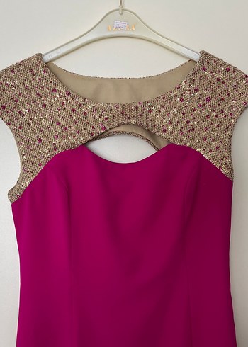 Pullu Üst Detaylı Pembe Midi Elbise - Görsel 3