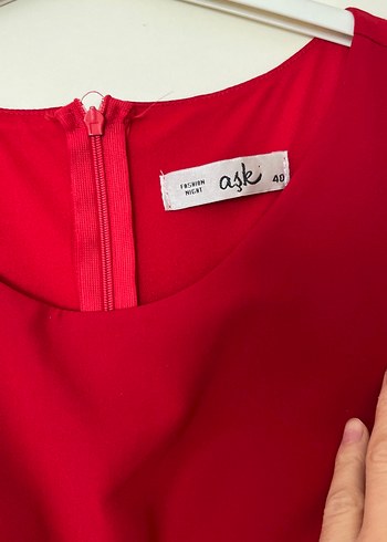 Kırmızı Kolsuz Midi Elbise - Görsel 4