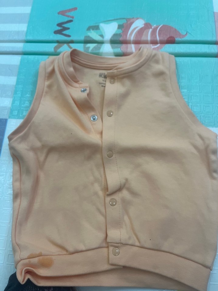 Bebek Düğmeli Kolsuz Yelek - Görsel 3