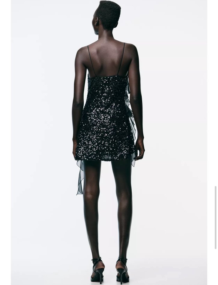 Zara Siyah Pullu Kısa Fırfırlı Elbise - Görsel 4